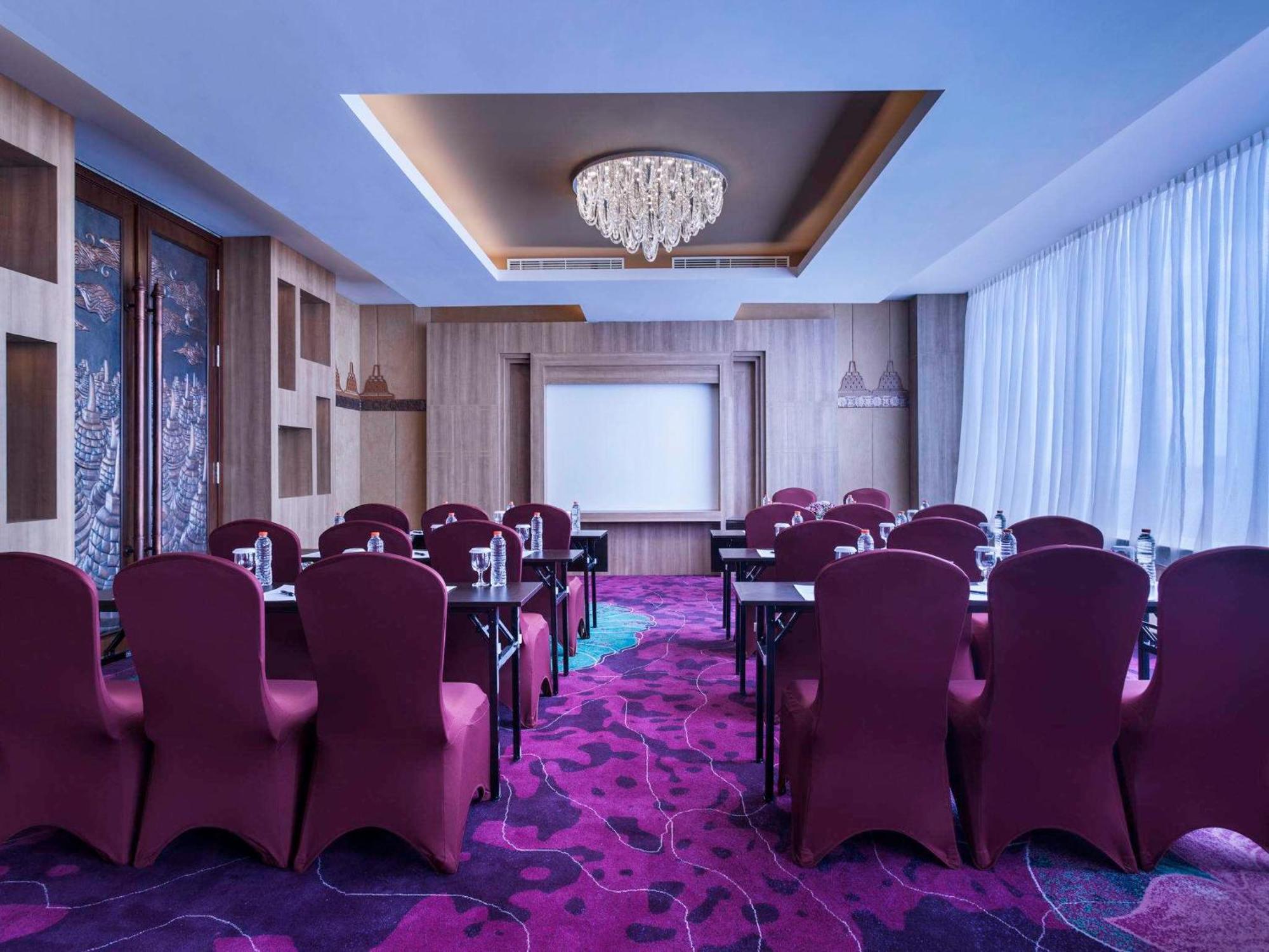 Grand Mercure Adi Sucipto Jogjakarta